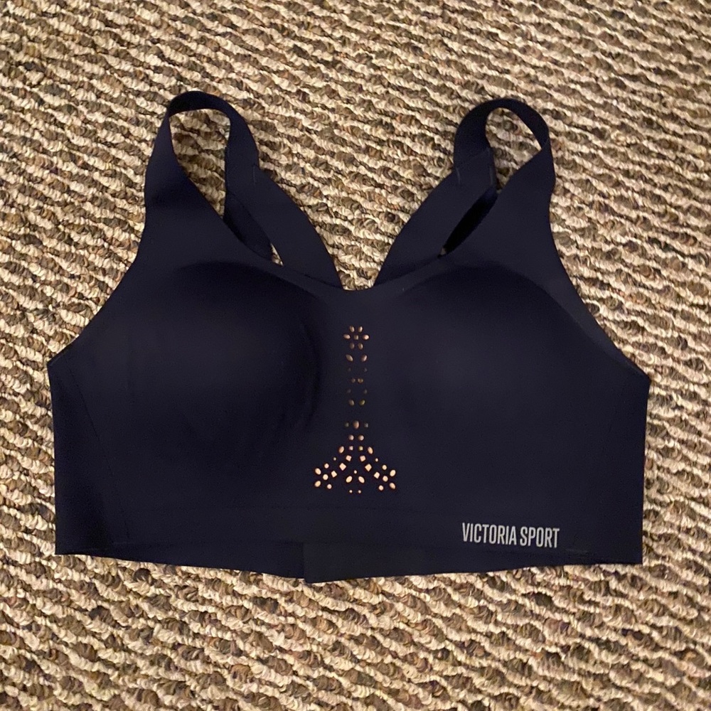 BNWOT Victoria Sport bra